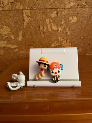 Funkos One Piece Kinder joy.