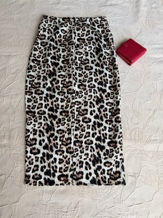 Falda Zara Estampado Leopardo