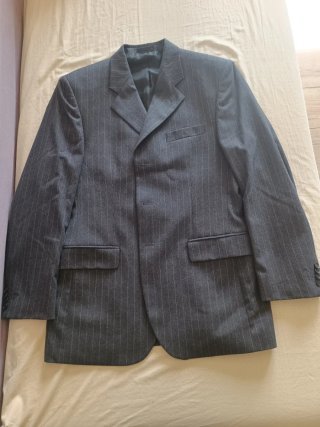 Traje Gris de Rayas