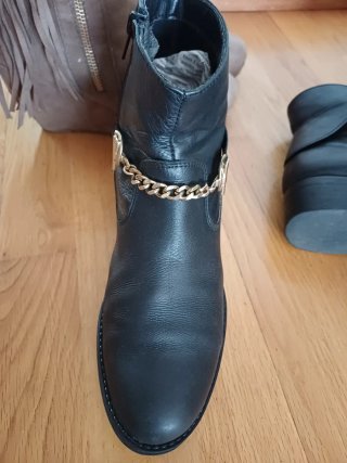 2 Pares de Botines