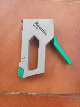Grapadora Manual Rocafix MS 20