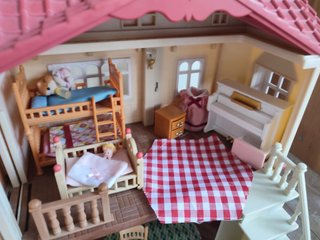 Lote Casas y Figuras Sylvanian Families