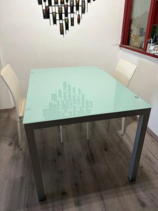 Mesa de Comedor de Cristal