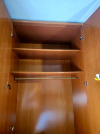 Armario gran capacidad madera