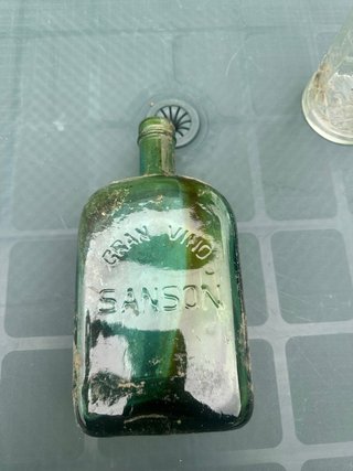 Botella de Vidrio Antigua Gran Vino Sanson