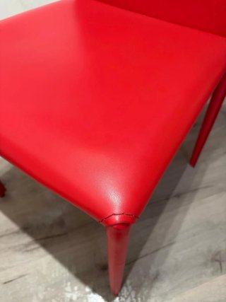 2 Sillas de Comedor Rojas y 2 blancas