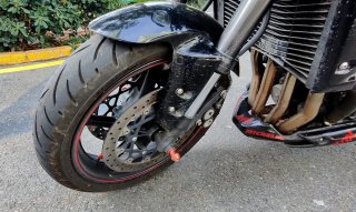 Yamaha FZ1 N Negra con Extras