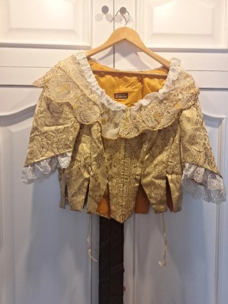 Traje de Fallera Dorado Brocado