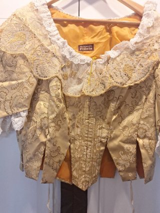 Traje de Fallera Dorado Brocado