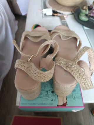 Sandalias de Tacón con Esparto