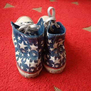 Zapatillas Converse Altas Estampado Estrellas