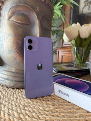 iPhone 12 Morado