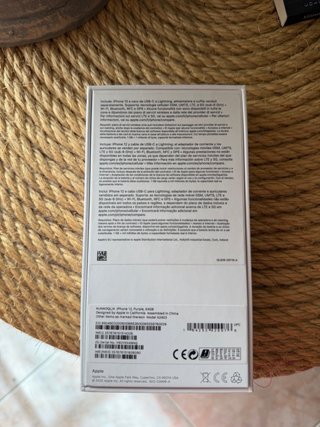 iPhone 12 Morado