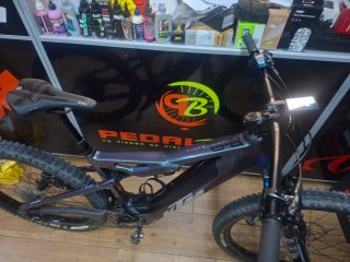 Bicicleta Eléctrica KTM Macina Kapoho Carbono