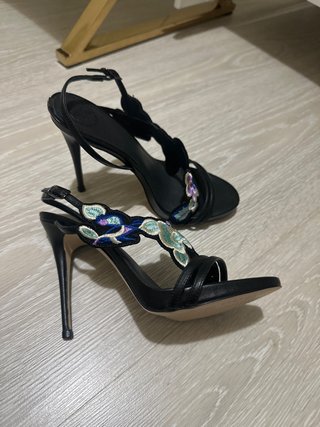 Sandalias de tacón Guess negras, talla 36