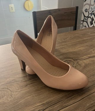 Zapatos charol nude Clarks Talla 39