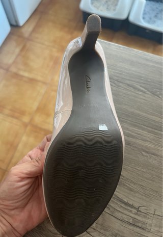 Zapatos charol nude Clarks Talla 39
