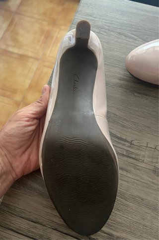 Zapatos charol nude Clarks Talla 39