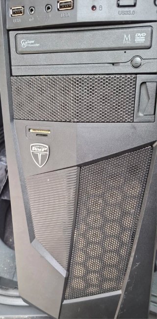 AVP PC Torre
