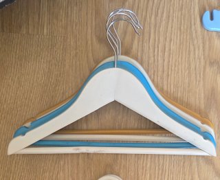 Lote de 25 perchas para bebé y niños