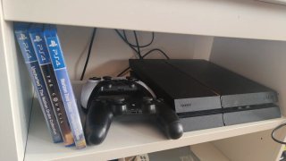 PS4 1TB, 2 Mandos y 3 Juegos