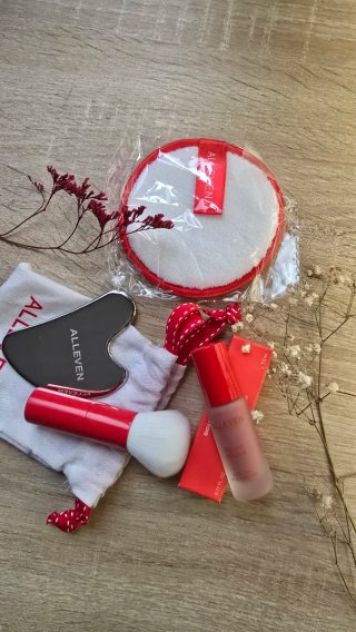Lote Alleven: Tinte, Brocha y Accesorios