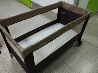 Cuna Parque de Viaje Jané