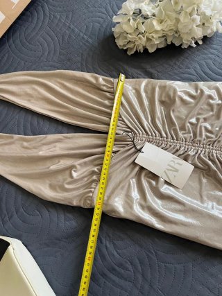 Vestido largo Zara dorado champagne
