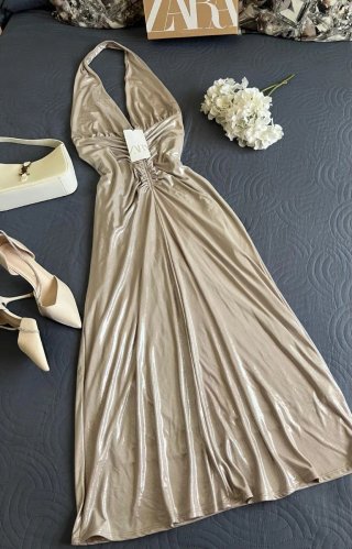 Vestido largo Zara dorado champagne