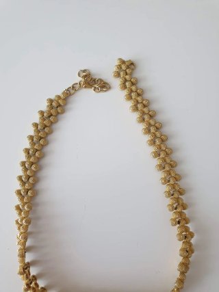 Collar dorado vintage