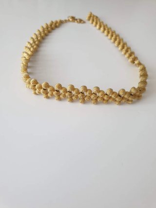 Collar dorado vintage