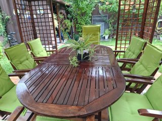 Conjunto de Mesa y Sillas de Jardín en Madera