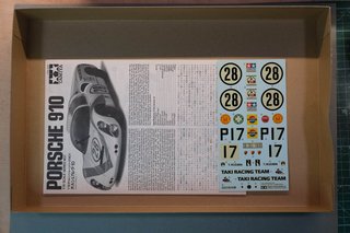 Tamiya Porsche 910 1:18