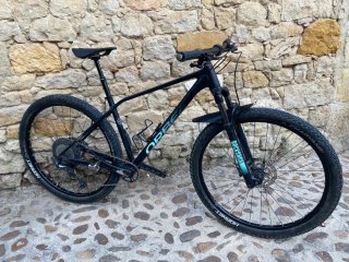 Orbea Alma H30 con tija telescópica