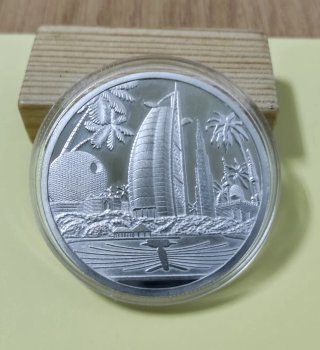 Pack 3 Monedas Conmemorativas  París, Dubai y Roma