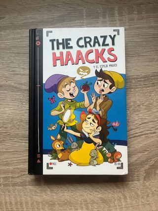 2 libros The Crazy Haacks