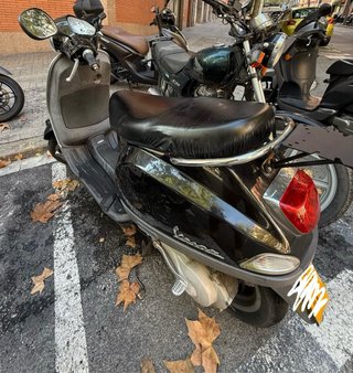Vespa 50cc Negra Scooter