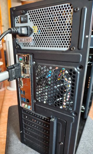 Torre PC 3GO Negra I5 4460 8 GB Ram