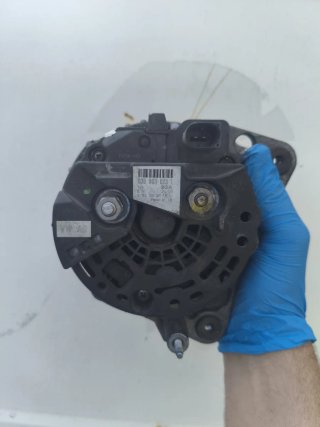 Alternador 90A 038 903 023L