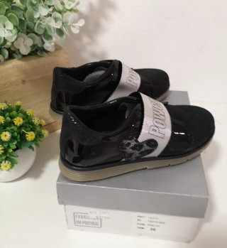 Sapatos Criança Tam. 30 Preto - Novos