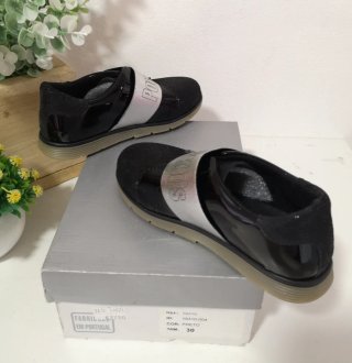 Sapatos Criança Tam. 30 Preto - Novos
