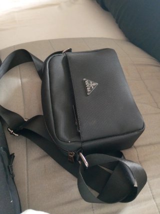 Riñonera Prada Negra