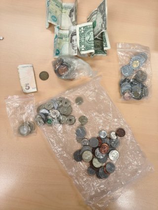 Colección de Monedas y Billetes
