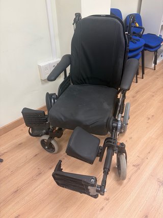 Silla de ruedas piernas reclinable