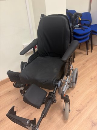 Silla de ruedas piernas reclinable