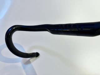 Manillar Enve Carbono Carretera/Gravel 42 cm.