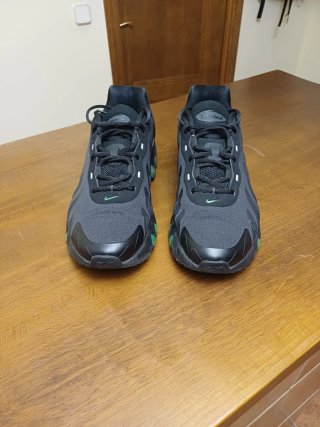 Zapatillas Nike Negras y Verdes