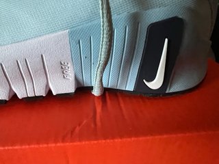 Caja de Zapatillas Nike