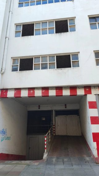 Garaje cerrado Torrelavega