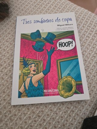Tres sombreros de copa